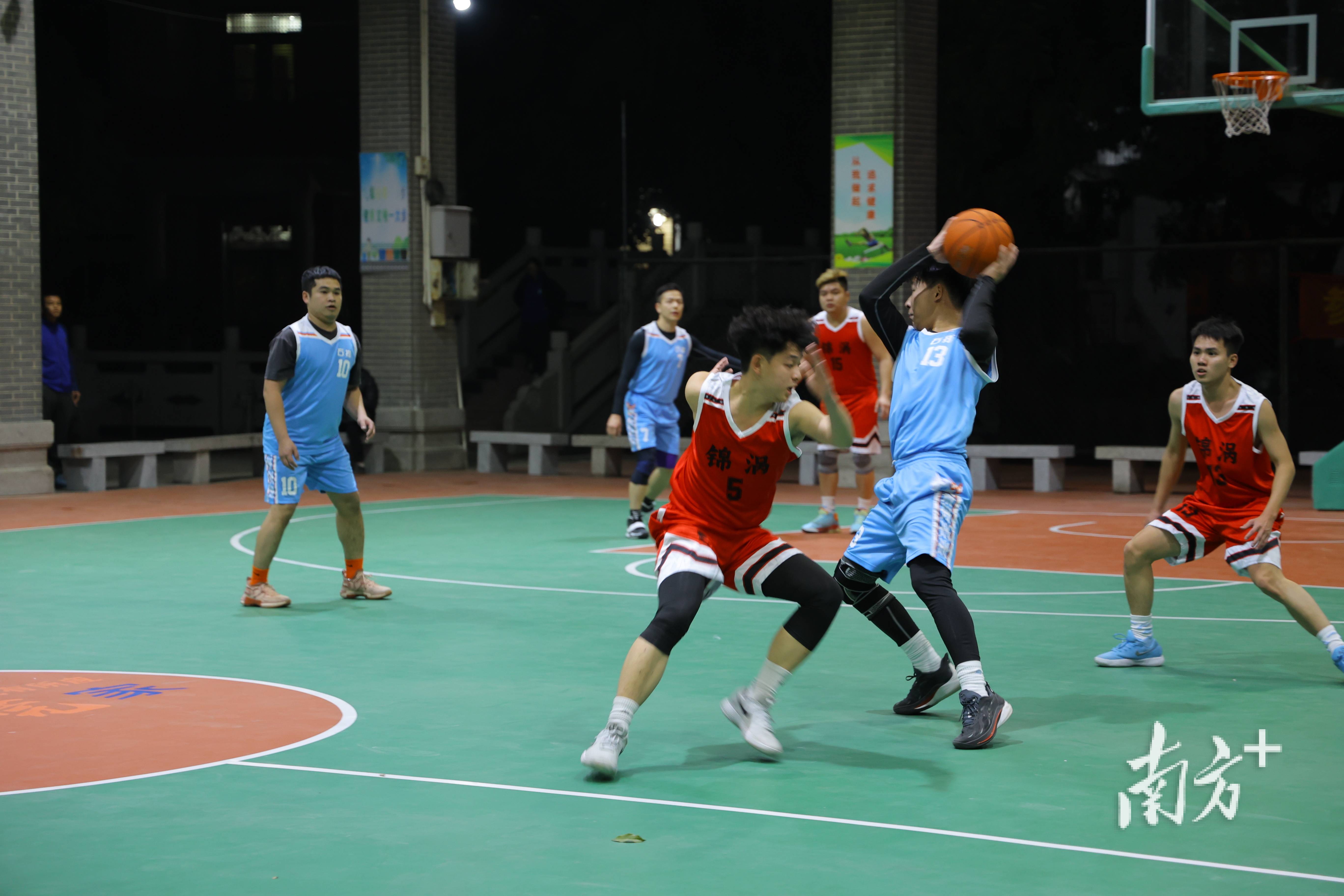 世界级篮球赛事再添新亮点，球迷狂欢不已的简单介绍